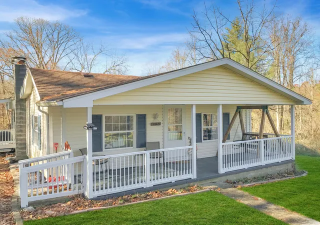 Homes for sale in Nelsonville, OH | 988 Connett Rd, Nelsonville, OH 45764 | MLS# 226025335
