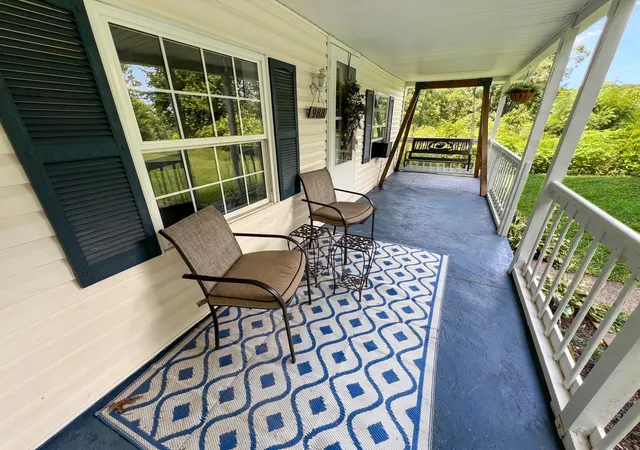 Photo 5 of Single family home for sale at 988 Connett Rd, Nelsonville, OH 45764 | MLS# 226025335 | Listing updated on 2026-08-24