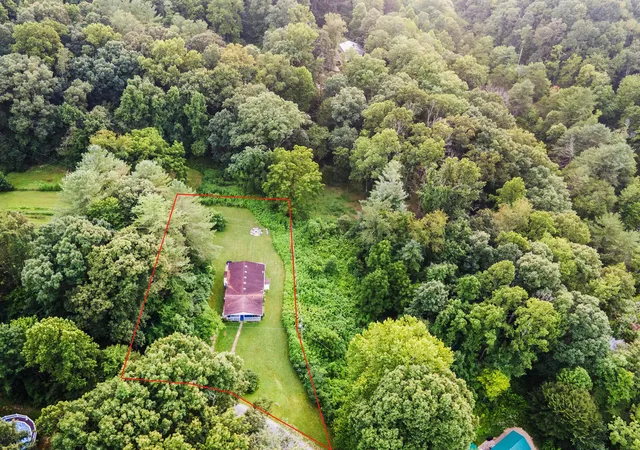 Photo 4 of Single family home for sale at 988 Connett Rd, Nelsonville, OH 45764 | MLS# 226025335 | Listing updated on 2026-08-24