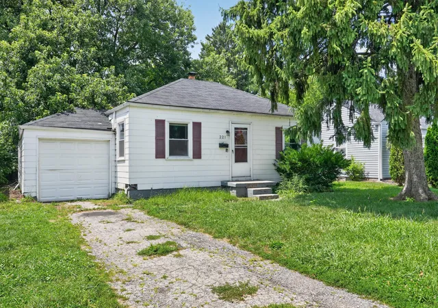 Photo 2 of Single family home for sale at 221 N Kellner Rd, Columbus, OH 43209 | MLS# 226027932 | Listing updated on 2026-09-03