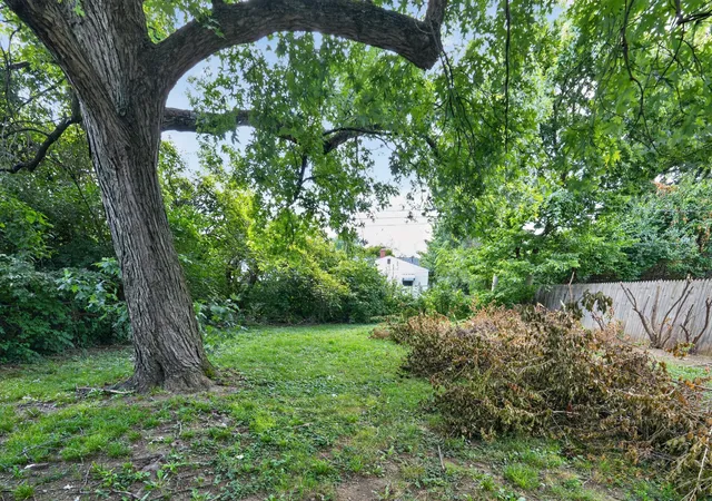 Photo 3 of Single family home for sale at 221 N Kellner Rd, Columbus, OH 43209 | MLS# 226027932 | Listing updated on 2026-09-03