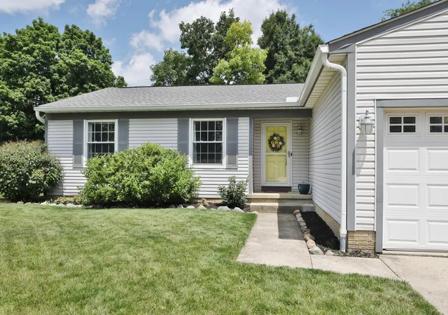 Homes for sale in Columbus, OH | 3906 Cider Mill Dr, Columbus, OH 43204 | MLS# 226025129