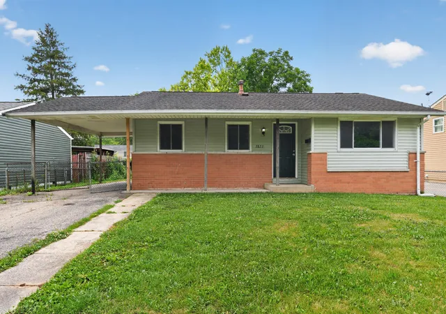 Homes for sale in Columbus, OH | 3823 Briggs Rd, Columbus, OH 43228 | MLS# 226025686