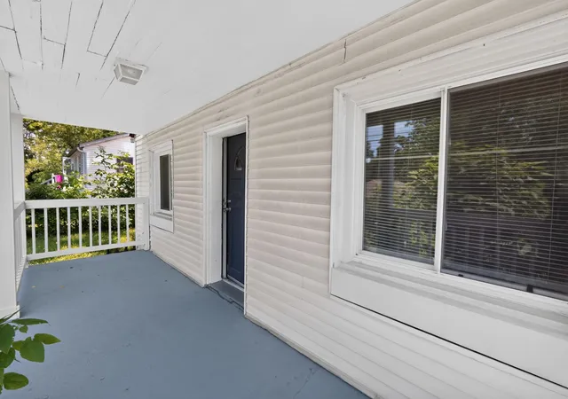 Photo 3 of Single family home for sale at 424 Emmit Ave, Columbus, OH 43228 | MLS# 226026164 | Listing updated on 2026-09-03