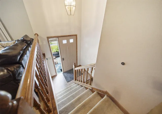 Photo 3 of Single family home for sale at 7893 Leaview Dr, Columbus, OH 43235 | MLS# 226025702 | Listing updated on 2026-10-05