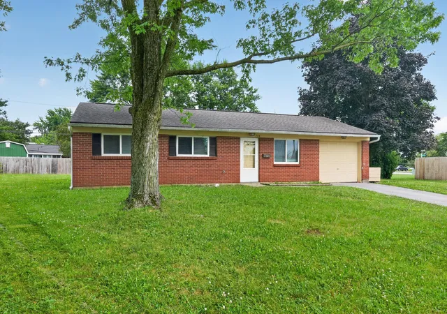 Photo 3 of Sale Pending at 756 Palermo Pl, Westerville, OH 43081 | MLS# 226026172 | Listing updated on 2026-08-15