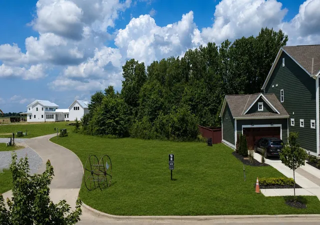 3rd image of 5301 Maple Dr, Lewis Center, OH 43035 | MLS# 226025062