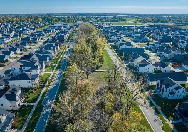 5th image of 5301 Maple Dr, Lewis Center, OH 43035 | MLS# 226025062