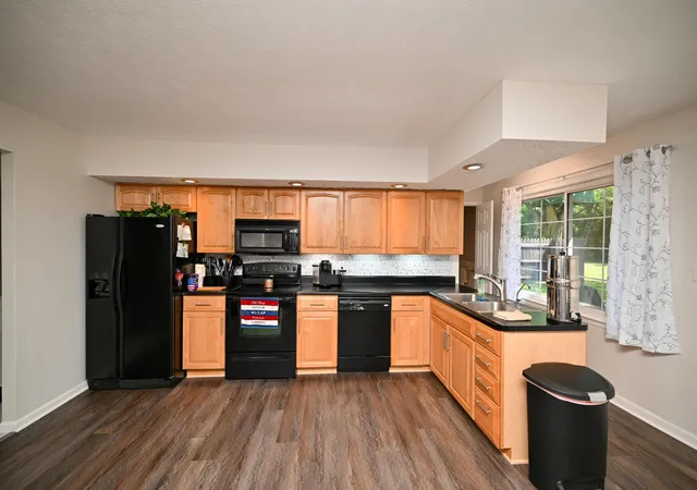 4th image of 1004 Adare Rd, Marion, OH 43302 | MLS# 226025380