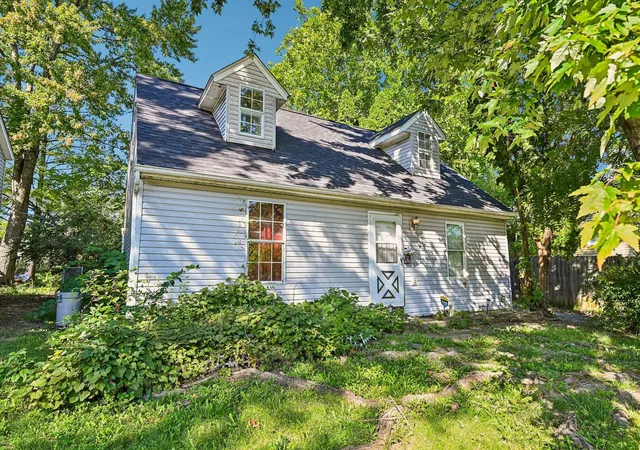 Photo 1 of Sale Pending at 801 Upwoods Dr, Columbus, OH 43228 | MLS# 226037415 | Listing updated on 2026-10-03