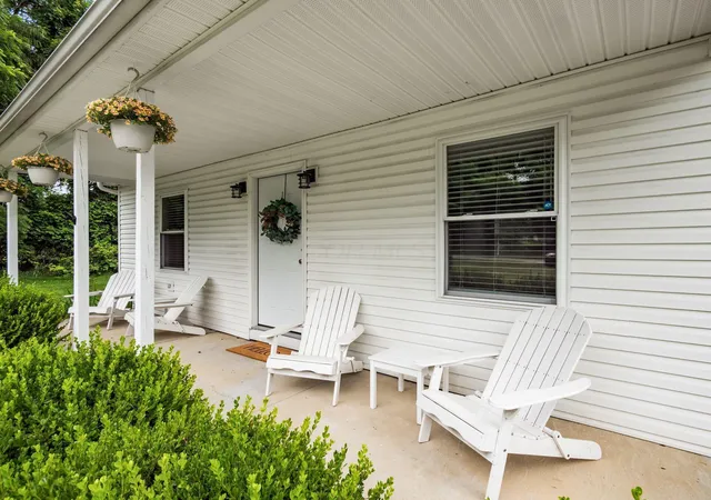 Homes for sale in Powell, OH | 106 E Muskingum Dr, Powell, OH 43065 | MLS# 226025301