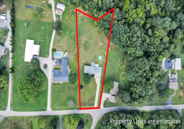 Homes for sale in Zanesville, OH | 4385 Shimoda Ln, Zanesville, OH 43701 | MLS# 226025255