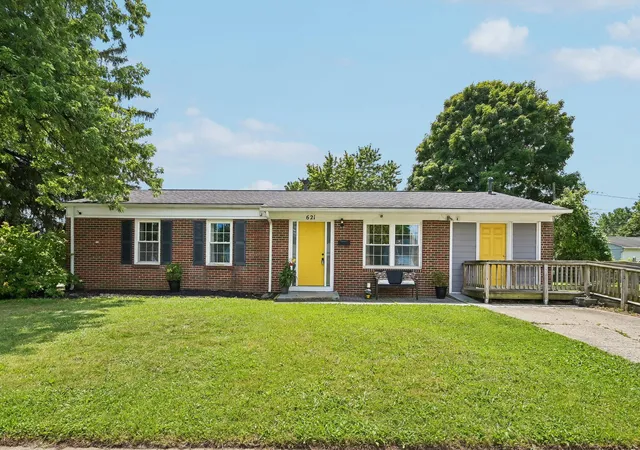 Homes for sale in Columbus, OH | 621 King George Ave, Columbus, OH 43230 | MLS# 226025118