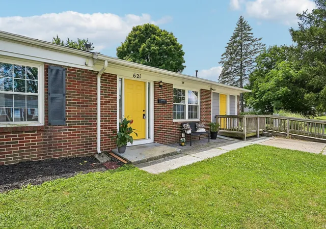 Homes for sale in Columbus, OH | 621 King George Ave, Columbus, OH 43230 | MLS# 226025118
