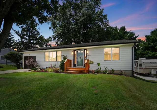 Homes for sale in Springfield, OH | 1801 Beacon St, Springfield, OH 45505 | MLS# 226025117
