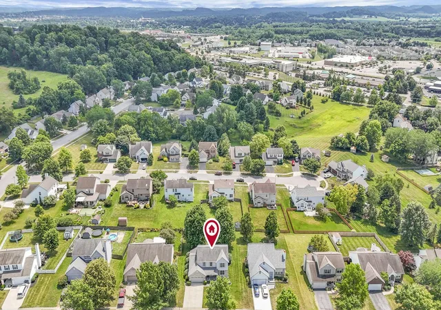 Homes for sale in Lancaster, OH | 1566 Autumn Dr, Lancaster, OH 43130 | MLS# 226025367