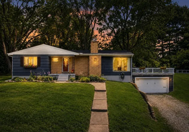 Photo 1 of Single family home for sale at 3100 Schwartz Rd, Columbus, OH 43232 | MLS# 226025315 | Listing updated on 2026-09-11