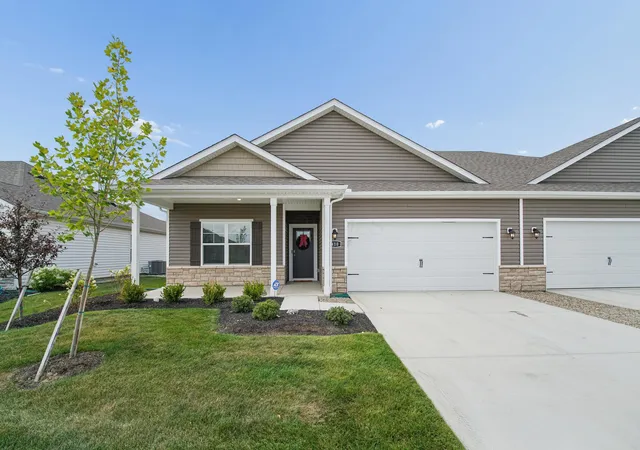 Homes for sale in Plain City, OH | 410 Emily Dr, Plain City, OH 43064 | MLS# 226025141