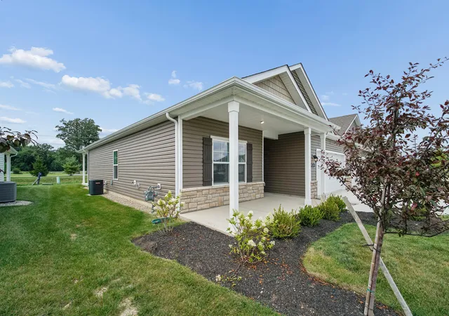 Homes for sale in Plain City, OH | 410 Emily Dr, Plain City, OH 43064 | MLS# 226025141