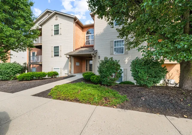 Homes for sale in Hamilton, OH | 7900 Jessies Way, Hamilton, OH 45011 | Houzeo