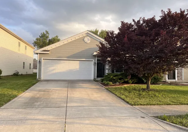 Homes for sale in Canal Winchester, OH | 5477 Town Hill Dr, Canal Winchester, OH 43110 | MLS# 226025231