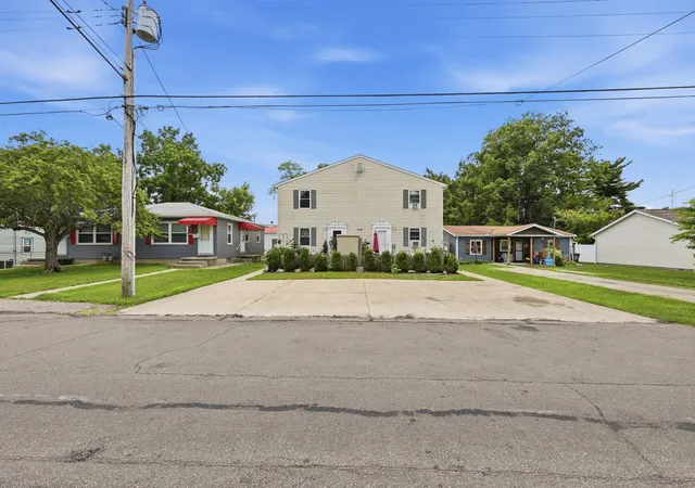 Homes for sale in Lancaster, OH | 1708 Graylock St, Lancaster, OH 43130 | MLS# 226025606