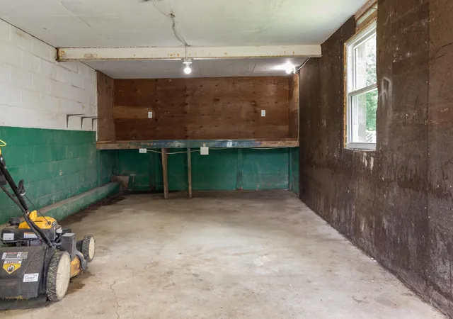 Homes for sale in Lancaster, OH | 819 Spring St, Lancaster, OH 43130 | MLS# 226025185