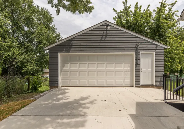 Homes for sale in Lancaster, OH | 819 Spring St, Lancaster, OH 43130 | MLS# 226025185