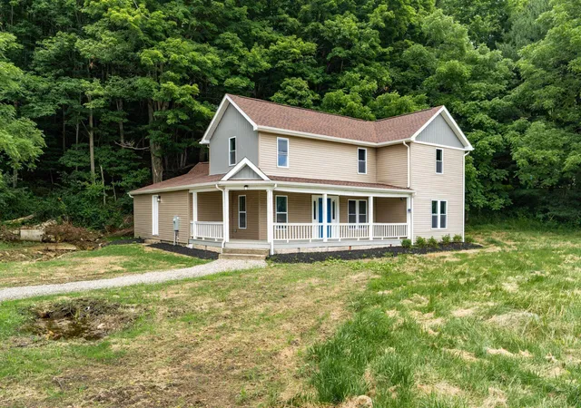 Homes for sale in Newark, OH | 6629 Fallsburg Rd Ne, Newark, OH 43055 | MLS# 226025281