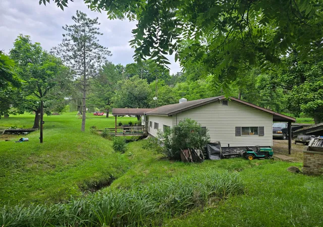 Homes for sale in Newark, OH | 2983 Opossum Hollow Rd, Newark, OH 43055 | MLS# 226025194