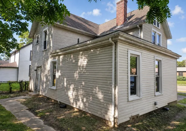 3rd image of 246 S Hubert Ave, Springfield, OH 45505 | MLS# 226029403