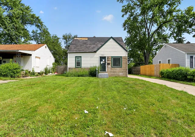 1st image of 2388 Vendome Dr S, Columbus, OH 43219 | MLS# 226026171