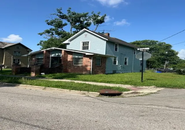 Homes for sale in Groveport, OH | 185 Walnut St, Groveport, OH 43125 | MLS# 226025227