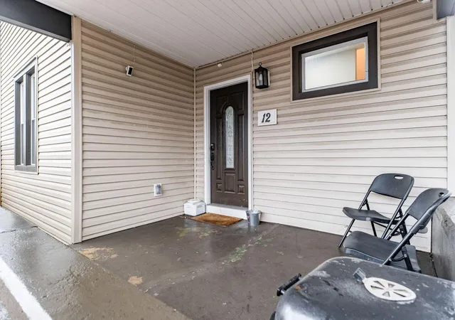 Homes for sale in Newark, OH | 12 E Saint Clair St, Newark, OH 43055 | MLS# 226025265