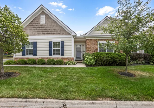 Homes for sale in Grove City, OH | 4562 Newport Loop E, Grove City, OH 43123 | MLS# 226025390