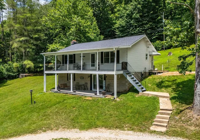4th image of 34796 Geiger Rd, Logan, OH 43138 | MLS# 226025270