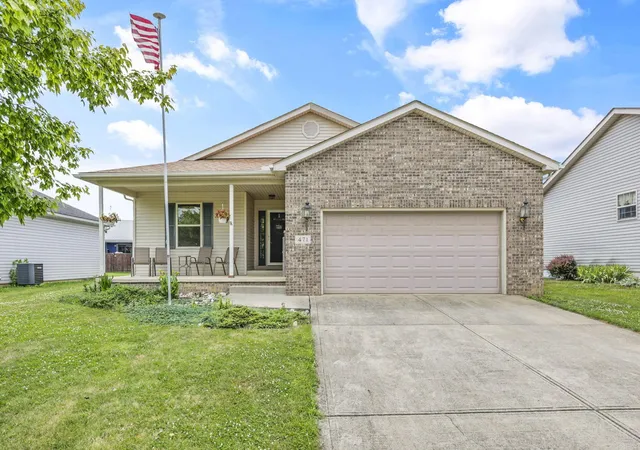 Homes for sale in Lancaster, OH | 471 Danbury Dr, Lancaster, OH 43130 | MLS# 226025250