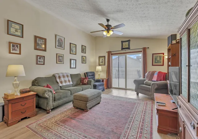 Homes for sale in Lancaster, OH | 471 Danbury Dr, Lancaster, OH 43130 | MLS# 226025250