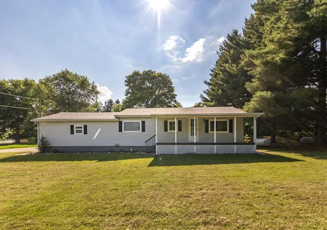 1st image of 2865 Logan Thornville Rd Ne, Rushville, OH 43150 | MLS# 226025272