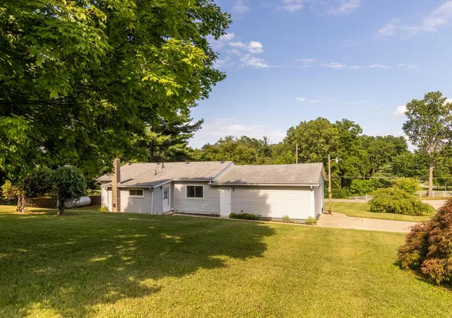 4th image of 2865 Logan Thornville Rd Ne, Rushville, OH 43150 | MLS# 226025272