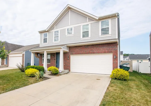 2nd image of 1963 Spring Cove Dr, Grove City, OH 43123 | MLS# 226025838