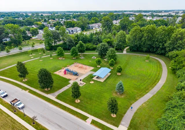 59th image of 1963 Spring Cove Dr, Grove City, OH 43123 | MLS# 226025838