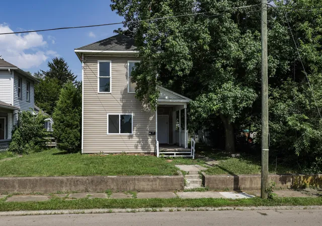 Homes for sale in Newark, OH | 84 Curtis Ave, Newark, OH 43055 | MLS# 226025407