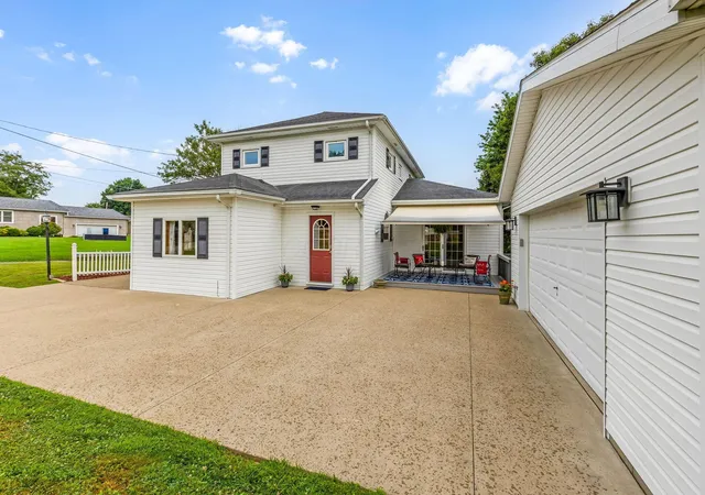 Homes for sale in New Lexington, OH | 113 Long St, New Lexington, OH 43764 | MLS# 226025352