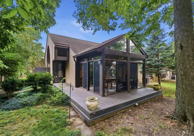 1st image of 3111 Rivermill Dr #29, Columbus, OH 43220 | MLS# 226025384
