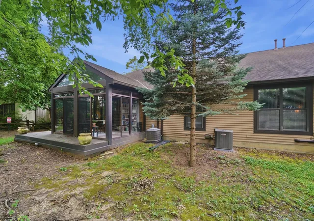 2nd image of 3111 Rivermill Dr #29, Columbus, OH 43220 | MLS# 226025384