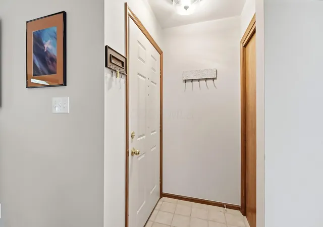 4th image of 3111 Rivermill Dr #29, Columbus, OH 43220 | MLS# 226025384