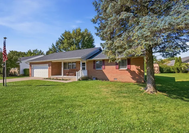 Homes for sale in Washington Court House, OH | 401 Kimberly Dr, Washington Court House, OH 43160 | MLS# 226025344