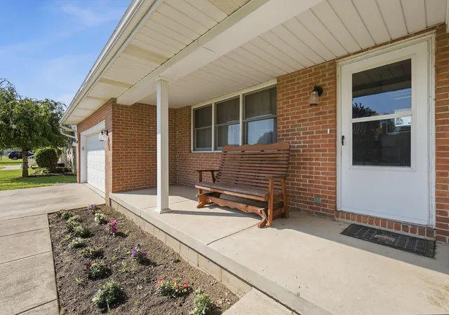 Homes for sale in Washington Court House, OH | 401 Kimberly Dr, Washington Court House, OH 43160 | MLS# 226025344