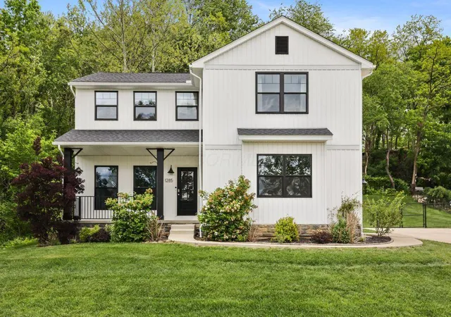 1st image of 1285 Bluejack Ln, Heath, OH 43056 | MLS# 226025356